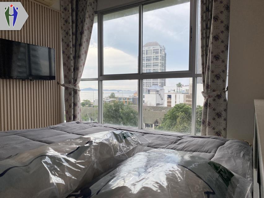 คอนโดให้เช่า ลุมพีนีพัทยา จอมเทียน ติดชายหาด  •	ขนาด 56 ตารางเมตร •	2 ห้องนอน 2ห้องน้ำ ห้องนั่งเล่น •	โซฟา, ทีวี,แอร์,ตู้เย็น,  •	ระเบียงสวย •	สระว่าย 9