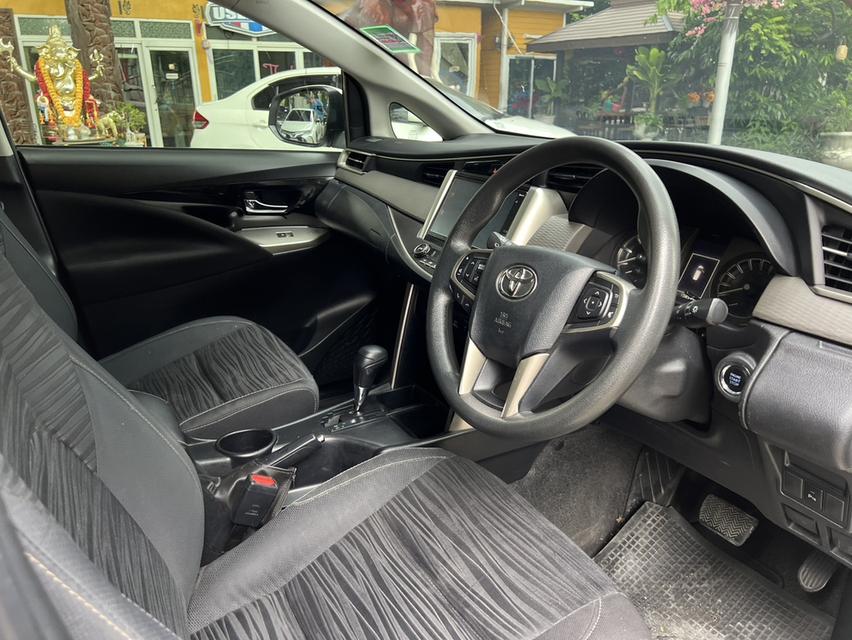 Toyota INNOVA 2.8 Crysta #0818061242 7
