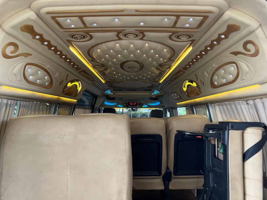 Toyota Hiace Commuter 2.5 D4D MT ปี 2014 รถสวยไมล์น้อย  16