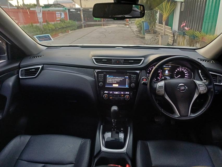 ปี2015 NISSAN X-TRAIL 2.0 เบนซิน AUTO TOP ขับ 4 ล้อ 7ที่นั่ง ไม่เคยดมแก๊ส 9