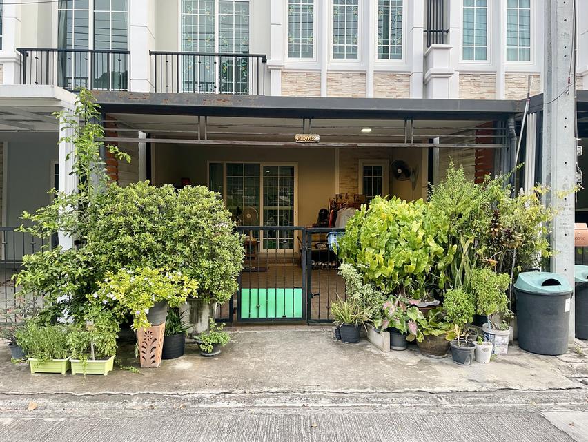 ขายทาวน์เฮ้าส์ : หมู่บ้านโกลเด้นทาวน์ 2 บางนา - สวนหลวง
