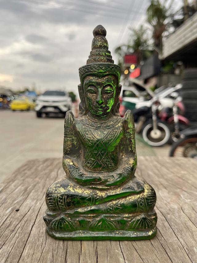 พระแก้วมรกต พระแก้วหินจุยเจีย หินแท้แกะสลัก พระพุทธรูปทรงเครื่อง ศิลปะล้านนา รูปที่ 9
