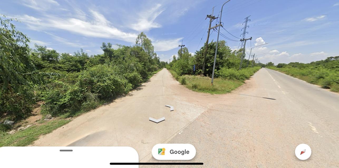 ขายที่ดินบ้านโพธิ์ เนื้อที่ 30-3-69ไร่ ติดทางรถไฟสายตะวันออกเฉียงเหนือ ตำบลบ้านโพธิ์ ที่ดินติดทางสาธารณประโยชน์ ห่างจากถนนมิตรภาพ 500เมตร เ 2