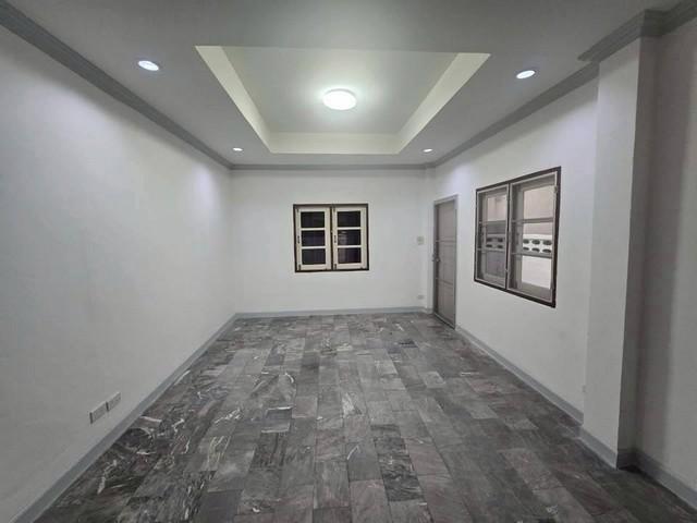 ให้เช่าบ้านเดี่ยว 2 ชั้น 100 ตร.ว. ย่านรามคำแหง 68 ใกล้เดอะมอลล์ บางกะปิ 2