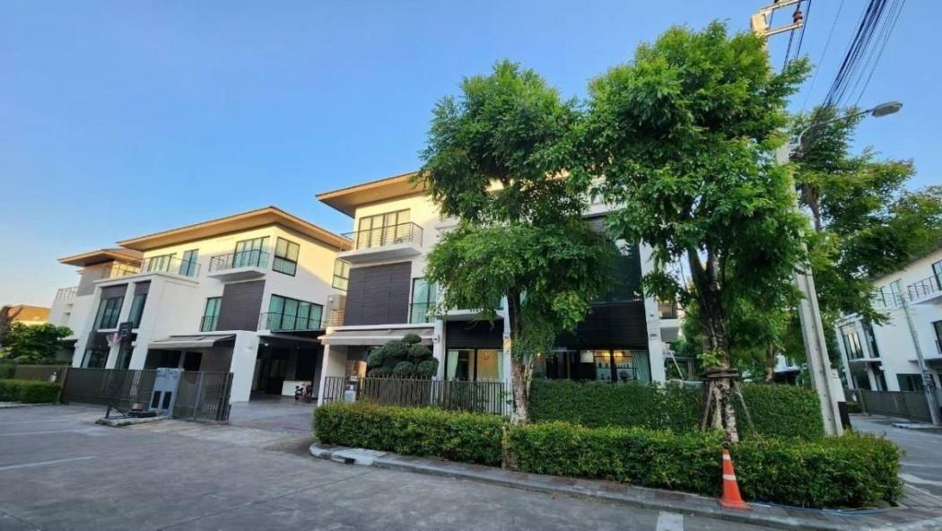 ให้เช่าบ้านเดี่ยว 3 ชั้น พร้อมเฟอร์นิเจอร์ครบ ลุมพินี สวนหลวง ร.9 1