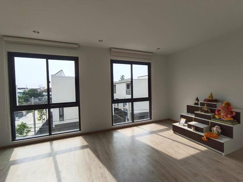 ให้เช่าทาวน์โฮม 3 ชั้น โครงการใหม่ เฌอคูน สุขุมวิท 77 Cherkoon Sukhumvit 77 / ทำเล ซอยศรีนครินทร์ 38 9