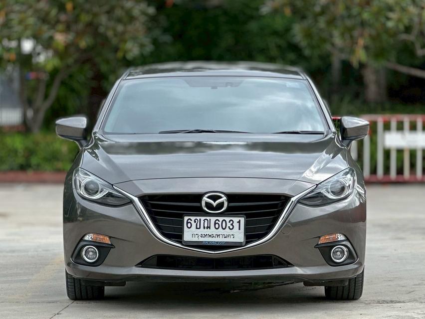 รหัสรถ PAT6031 Mazda 3 2.0 S Sport Hatchback สีเทาดำ ปี 2017