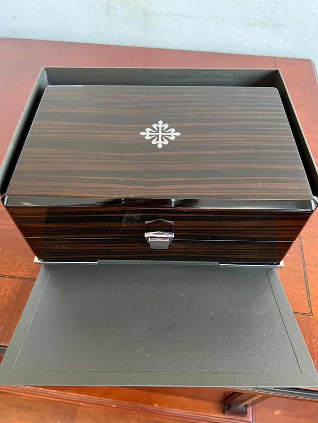 Patek Philippe Nautilus Ladies7010/1R-011 รูปย่อยที่ 4