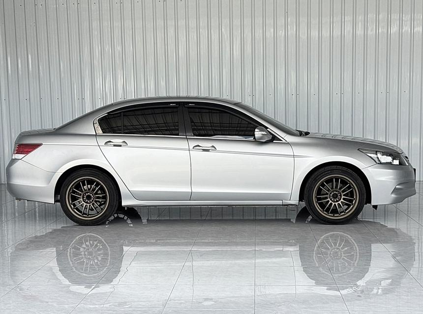 Honda Accord 2.4EL เบนซิน เกียร์ออโต้ ปี2011 6