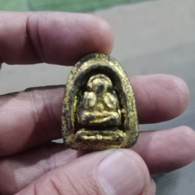 ขายพระปิดตาเนื้อผงคลุกรักปิดทองวัดอ่างศิลา
