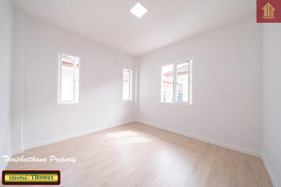 เดอะ เซนโทร วัชรพล (The Centro Watcharapol) 9