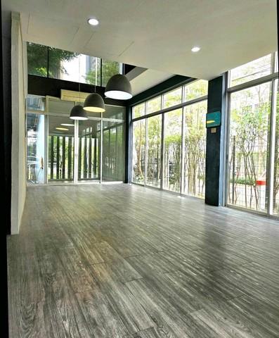 ให้เช่า ทาวน์โฮม/โฮมออฟฟิศ 3.5ชั้น แปลงมุม 30.3ตรว.(สไตล์โมเดิร์นลอฟท์)อยู่ถนนรามอินทรา64 ใกล้แฟชั่นไอส์แลนด์ 3