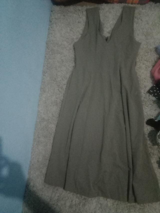 ชุดเดรสไซส์xl สีเทาอมเขียว