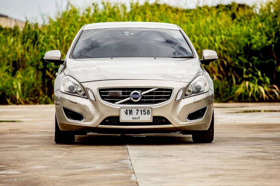 Volvo S60 S ปี 2014 รถสวย สมรรถนะเยี่ยม คุ้มเกินราคา 2