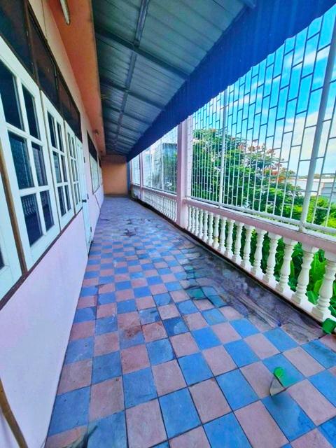 ซีคอนสแควร์ 500 ม. ทำเลดี ติดถนนใหญ่ MRT ศรีนครินทร์ 800ม. ร้านขายอะไหล่ ขาย-เช่าอาคารพาณิชย์ 4.5 ชั้น+ดาดฟ้า หัวมุม145 7