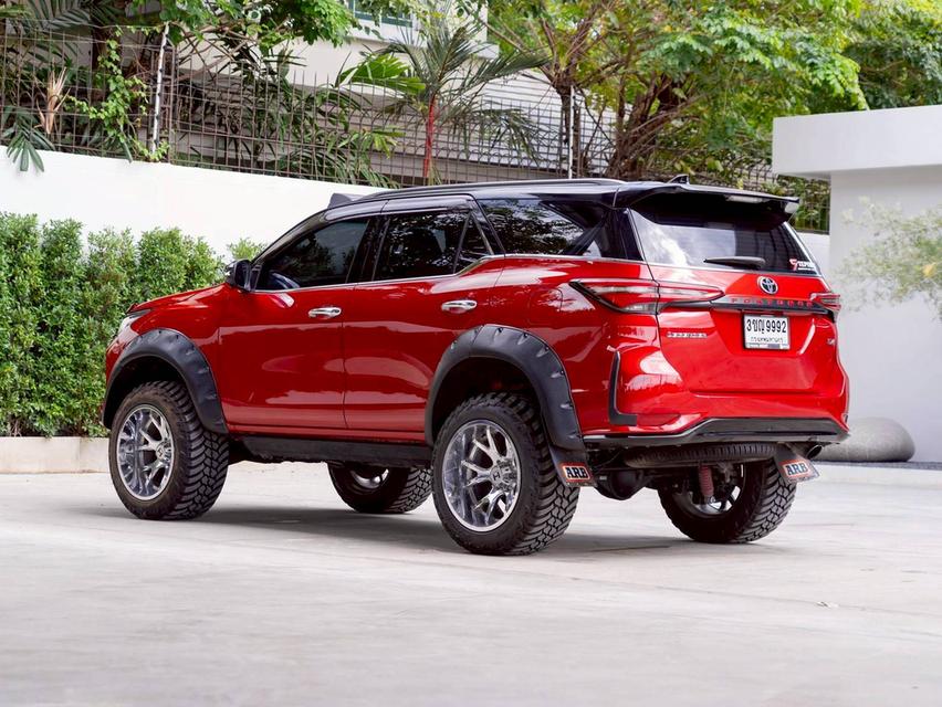 Toyota Fortuner 2.4 Legender 4WD ปีจด 2022 7