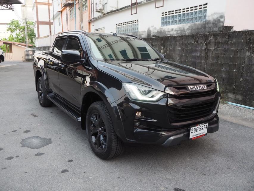 ISUZU D-MAX V-CROSS CAB-4 3.0 Ddi M 4WD ปี 2022