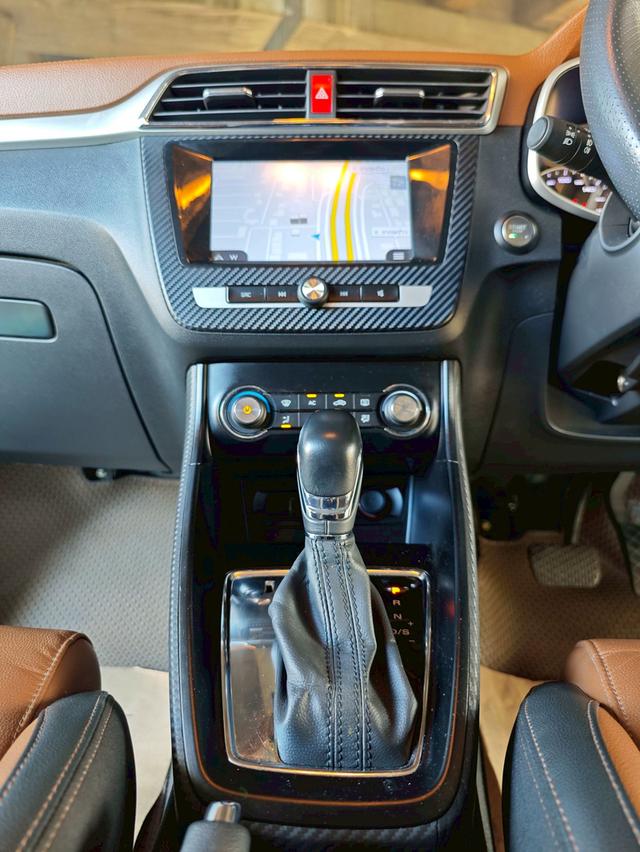 MG ZS 1.5 D AT ปี 2018 12