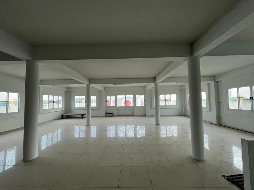 บ้าน 4 ชั้น นาป่า เมืองชล ชลบุรี 17