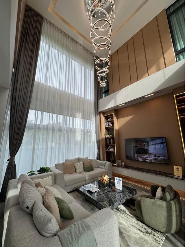 For rent luxury pool villa Pattaya 13