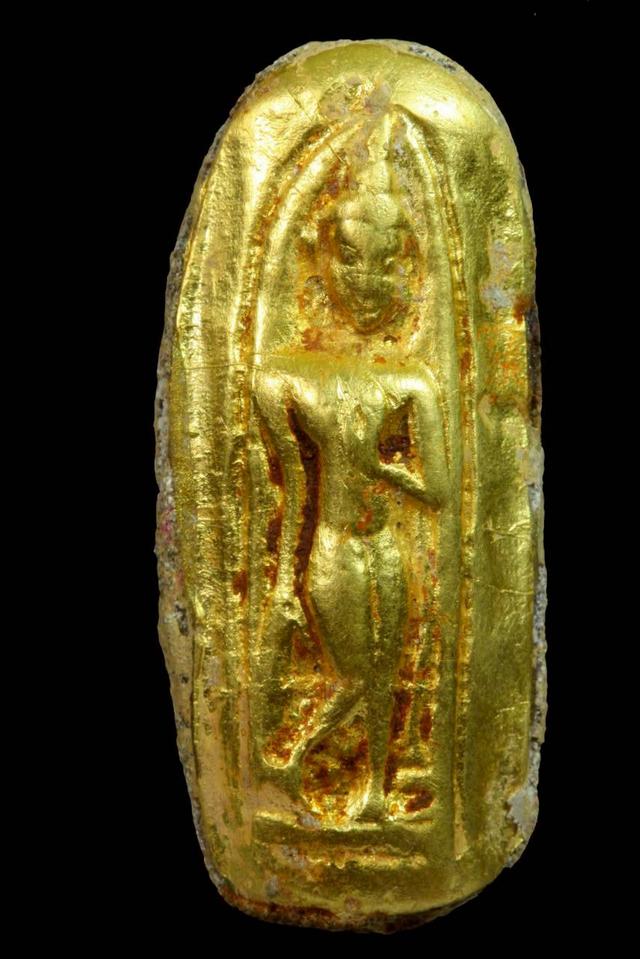 พระลีลาเนื้อว่านหน้าทอง เปิดให้บูชาจ้า