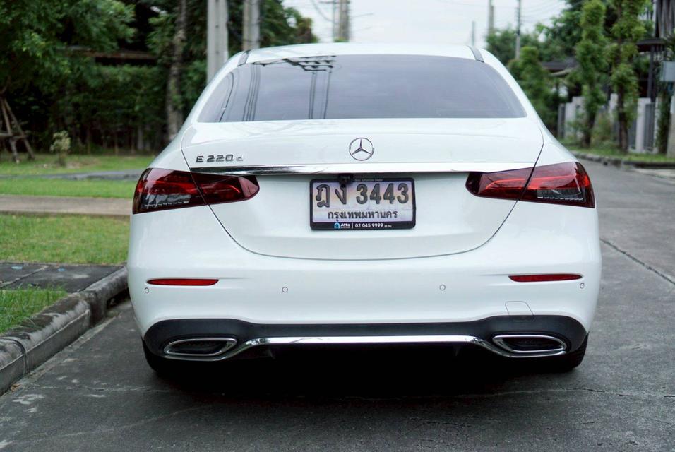 Mercedes-Benz E220d AMG Sport (Facelift) ปี 2021 รูปที่ 6