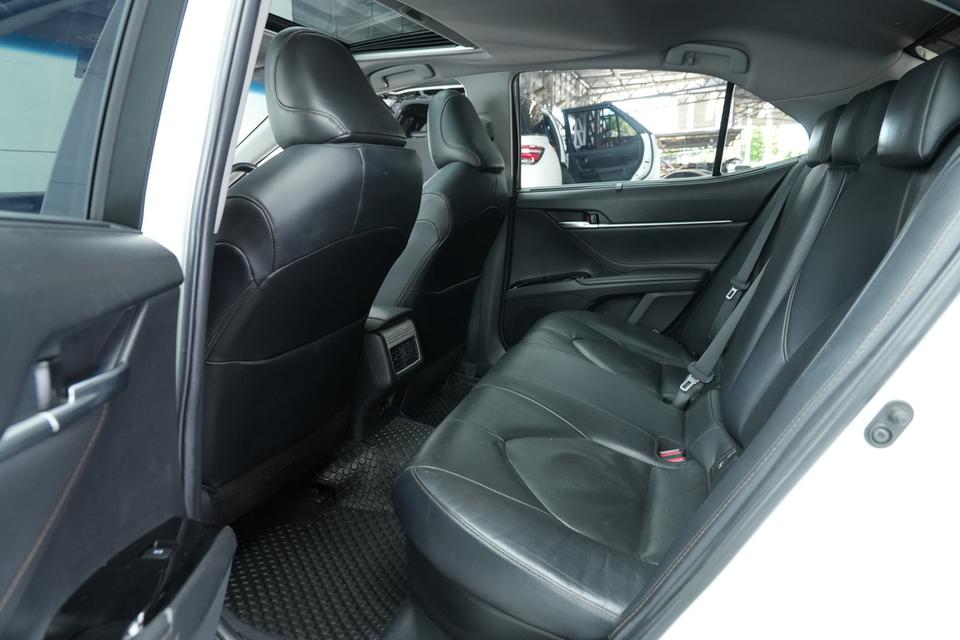 2020 TOYOTA CAMRY 2.5 HYBRID สีขาว เลขไมล์ 82455 กม. 16
