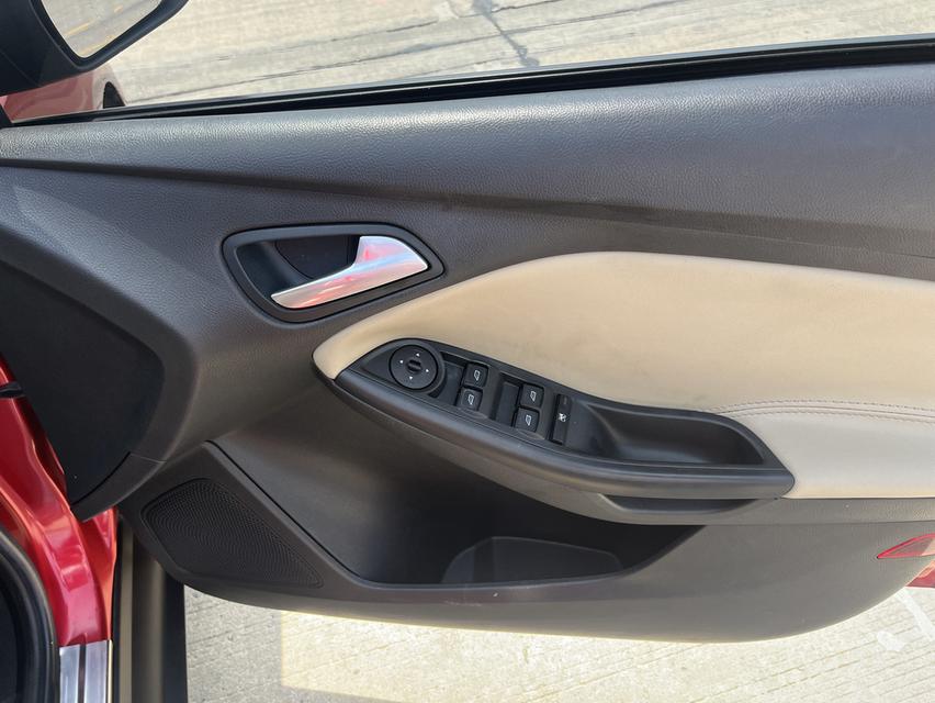 Ford focus 1.6 at 2014 รูปที่ 9
