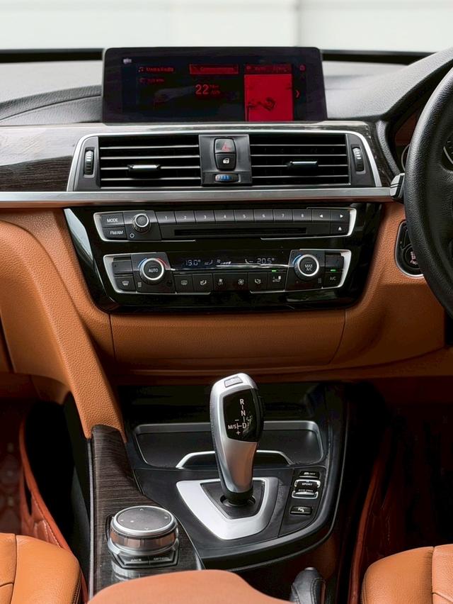 รหัสรถ AVA5527 ✨ BMW 320d GT (Grand Turismo) F34 Top ปี 2019 LCI รุ่นใหม่ รูปที่ 12
