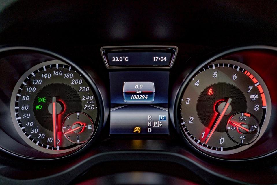 รหัสรถ NP7977 BENZ GLA200 1.6 2017 16