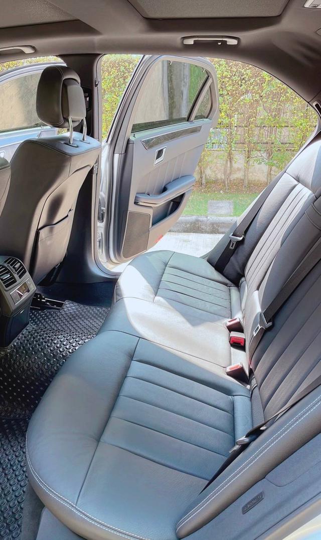 #Benz E300 AMG Bluetec Hybrid สีบรอนเงิน ปี 2014  5