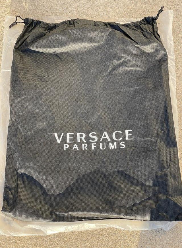 กระเป๋า Versace Parfums Womens Black Tote Bag ของแท้ 3