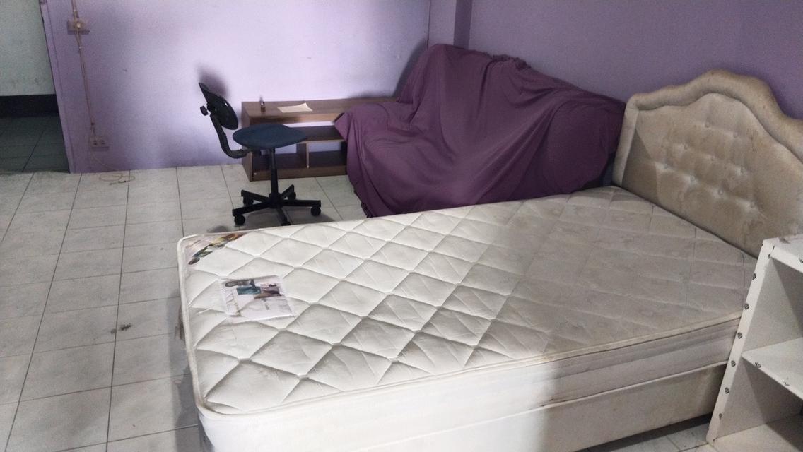 คอนโดมีเนียมย่านลาดพร้าว 8