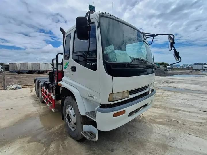 ส่งต่อรถบรรทุก ISUZU 7