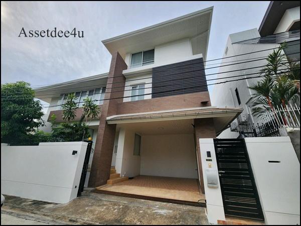 AH593 ให้เช่าบ้านเดี่ยว 3 ชั้น บ้านหลังใหญ่ เฟอร์นิเจอร์และเครื่องใช้ไฟฟ้าครบ ย่านรัชดา ห้วยขวาง ใกล้MRTห้วยขวางใกล้นานาชาติKIS 2