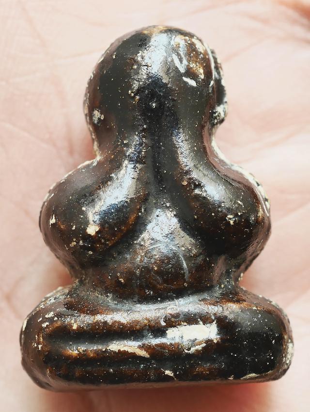 พระปิดตาหลวงพ่อทองสุข วัดสะพานสูง พิมพ์ชลูด....เก่า เนื้อจัดๆ # 2 6