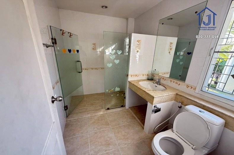 ขายบ้านเดี่ยว 3 ชั้น พร้อมที่ดิน 388 ตารางวา หมู่บ้านประชาชื่น เพลส ถนนประชาชื่น ใกล้รถไฟฟ้าสายสีชมพู 12