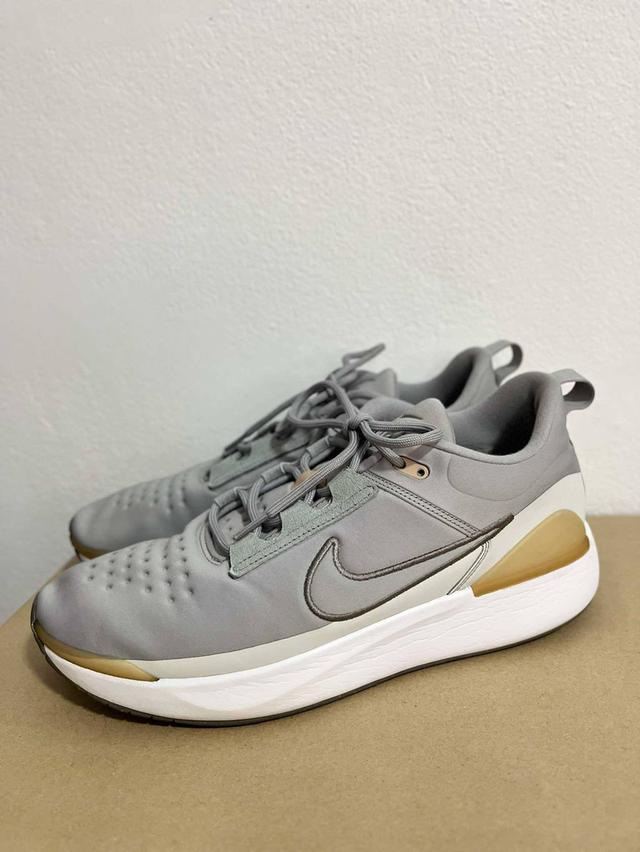 รองเท้า NIKE 3