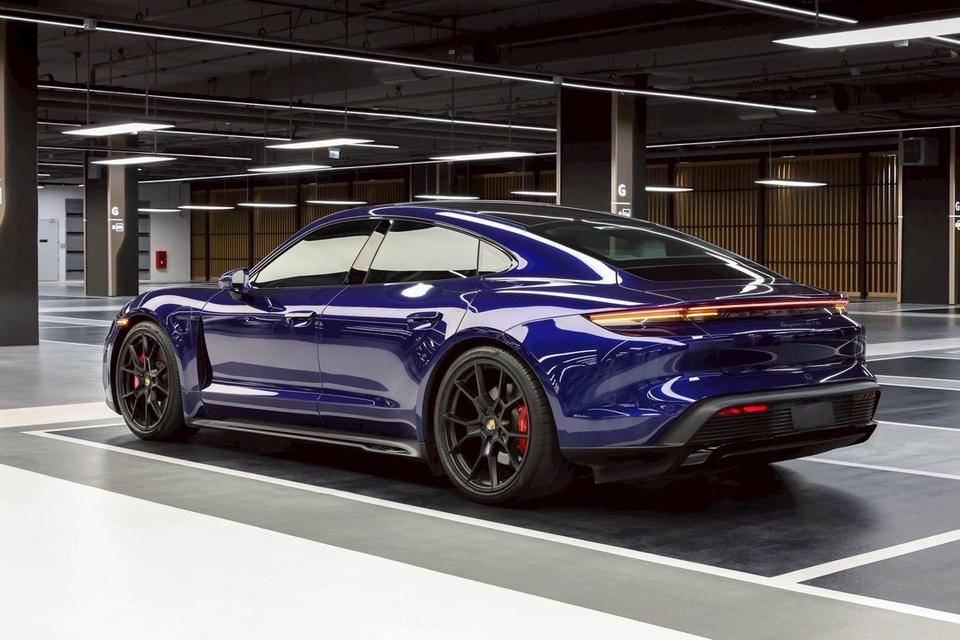 รหัสรถ MMA53 Porsche Taycan GTS ปี 2022 แท้! ไมล์น้อยที่สุด รูปที่ 3