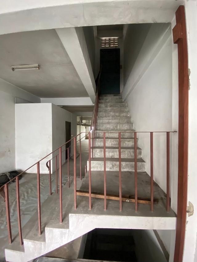 For sale by owner! 2-unit shophouse in Charan area, near the MRT, 4.8M 18