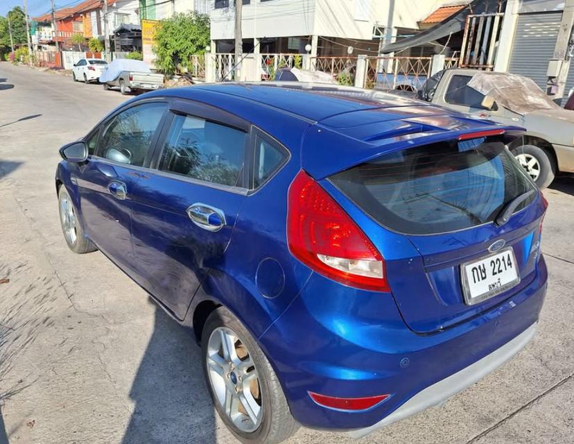 2015 Ford Fiesta ขายถูก 5