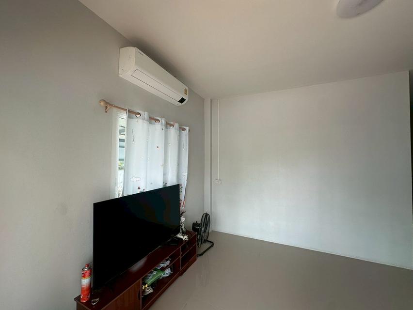 บ้านพึ่งสร้าง  ขาย"ขาดทุน "ใจกลางเมืองปักธงชัย 150 ตร.ว 2.5 ล้านบาท 20