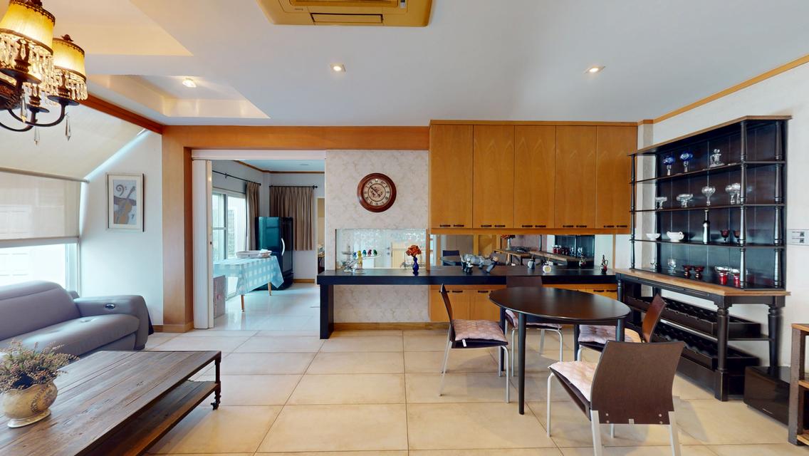 คฤหาสน์หรู เมืองทอง-แจ้งวัฒนะ    ติดถนนใหญ่ เลียบคลองประปา แจ้งวัฒนะ–เมืองทองธานี 2