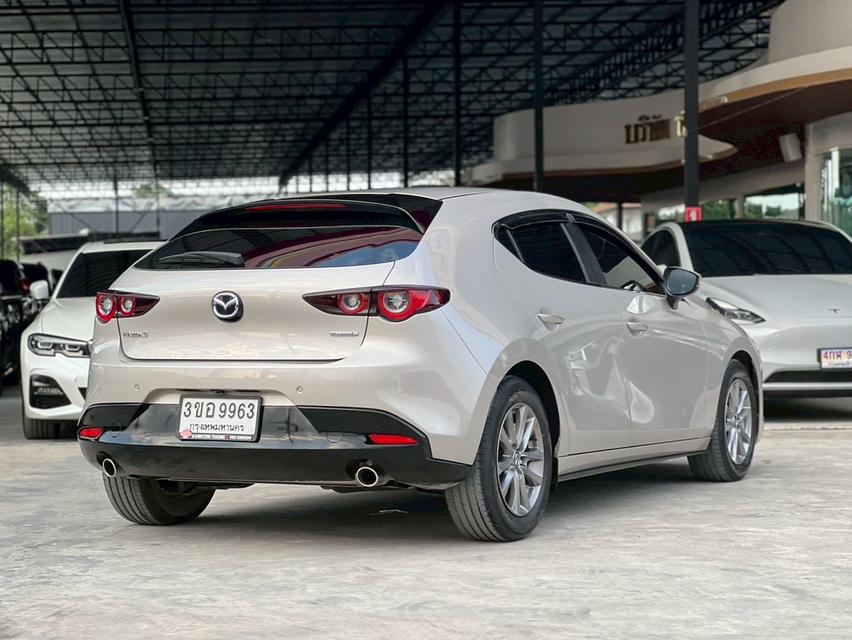 ปี 2022 MAZDA MAZDA3, 2.0 S SPORTSโฉม ปี19-ปัจจุบัน 5Dr สีนำ้ตาล