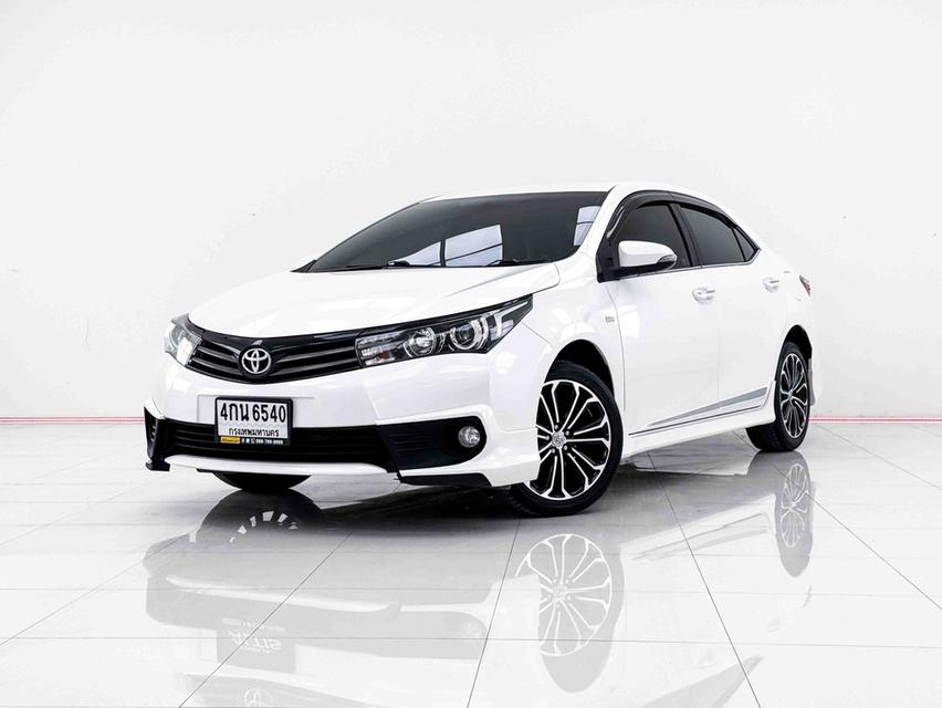 TOYOTA ALTIS 1.8 E SPORT ปี2015 สีขาว