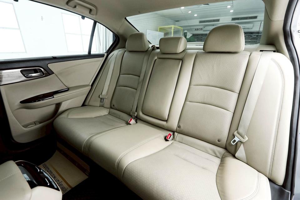 รหัสรถ 1E034 ACCORD  2.0 E 2016 6