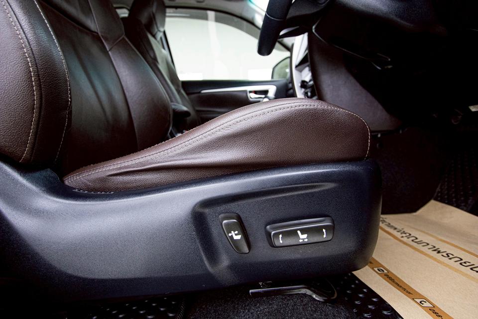 Toyota Fortuner มือสอง ปี2015 9