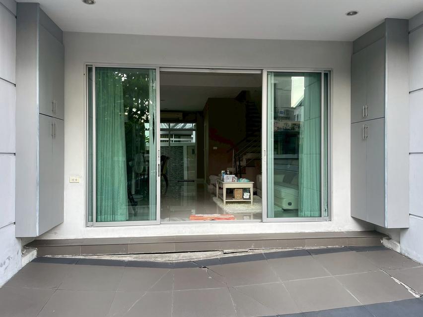 ขายด่วนทาวน์โฮม บ้านกลางเมือง Urbanion ศรีนครินทร์ 46/1 ตกแต่งครบพร้อมเข้าอยู่ บ้านหลังมุม (N.1951) 14