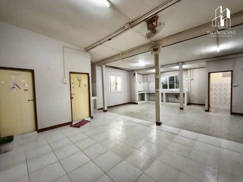 🔥 หลุดขาย! บ้านเดี่ยวเรวดี 25 ทำเลทองนนทบุรี ราคาเพียง 4,790,000 บาท! (หลังใหญ่ ฟังก์ชันครบที่สุด) 7