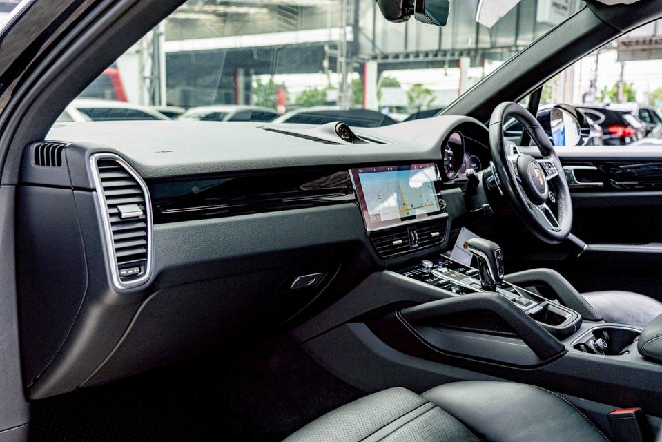 รหัสรถ NP828 PORSCHE CAYENNE 3.0 E-HYBRID COUPE 2020 10